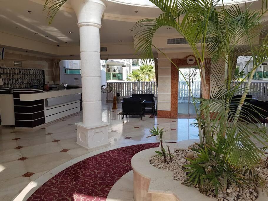 La-Palmore Luxury Apart-Residense Resort With Pool First Line Sea Side Эйлат Экстерьер фото